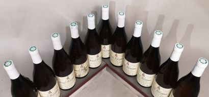 null 11 bouteilles AUXEY DURESSES blanc "La Kelya" - GRIVELET Père & Fils 2012 

3...