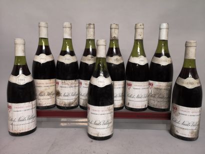 null 9 bottles CÔTES de NUITS Villages - Ch. QUILLARDET 1985 

Stained labels. 2...