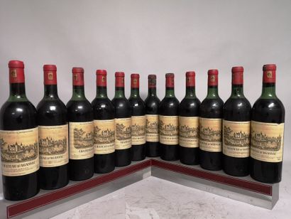 null 12 bottles Château D'AGASSAC - Haut Médoc 1966 

Slightly stained labels. 6...