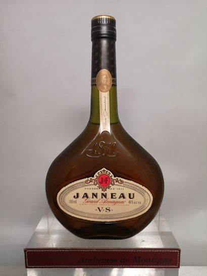 null 1 bouteille 70cl GRAND ARMAGNAC JANNEAU V.S.