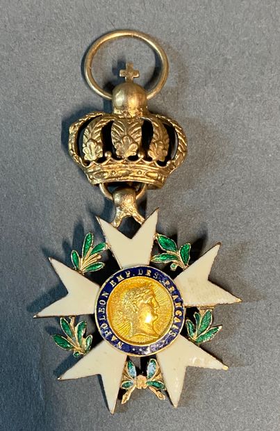 null Legion of Honor instituted in 1802

Officer's cross in gilt bronze. 

Third...