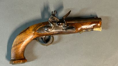 null Small flintlock pistol circa 1785.

Flintlock lock decorated with the line,...