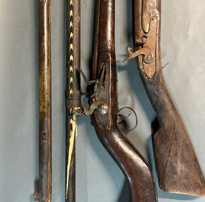 null Set of two rifles, Balkans and Orient.

Comprising:

- A percussion blunderbuss...