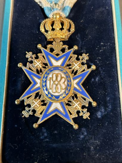 null Serbie, Ordre de Saint Sava.

Croix de chevalier émaillée avec ruban et écrin...