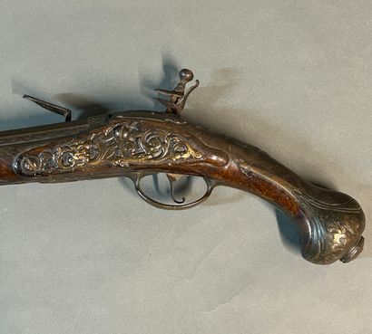 null Shortened flintlock pistol attributed to the Navy.

Bronze flintlock lock. 

Flat-bodied...
