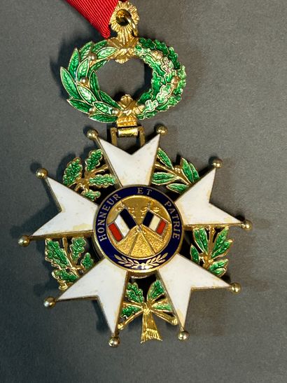 null Croix de commandeur de l'ordre de la Légion d'honneur en vermeil émaillée, poinçonnée ;...