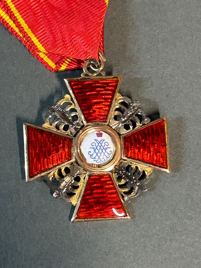 null Russie, Ordre de Sainte Anne.

Croix de chevalier de troisième classe à titre...