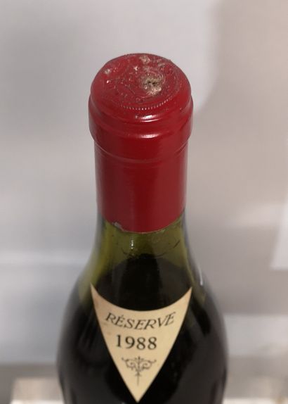 null 1 bouteille CHATEAUNEUF du PAPE Château RAYAS - E. Reynaud 1988 Etiquette tachée....