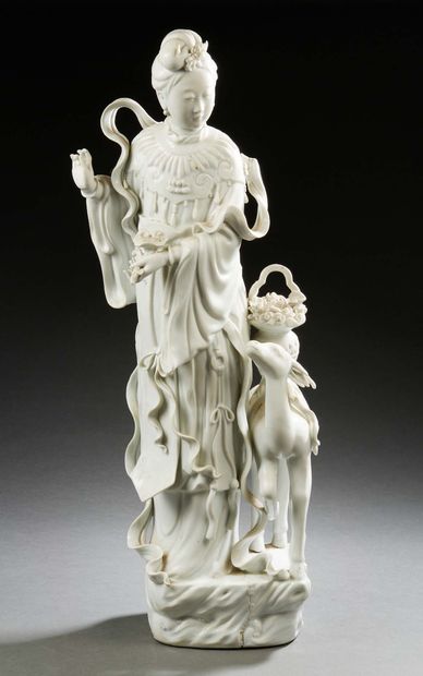 CHINE, Deuxième moitié XXe siècle Important groupe en porcelaine dite “Blanc de Chine”...