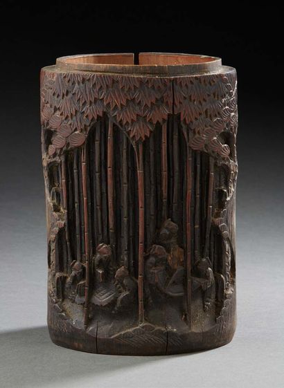 CHINE, XIXe siècle Boîte en bambou à décor sculpté des sept sages dans la forêt de...