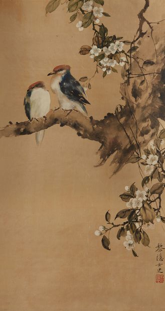 JAPON, Début XXe siècle Kakemono en couleurs sur papier représentant deux oiseaux...