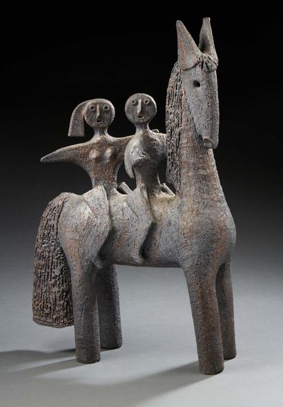 DOMINIQUE POUCHAIN (NE EN 1956) Sculpture en céramique représentant un cheval monté...