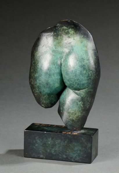 Guillaume WERLE (1968) Les fesses d'Eve
Epreuve en bronze à patine verte signée,...