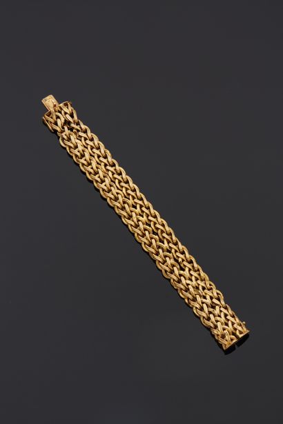 null BRACELET in gold 750 mm American mesh on two rows.
French work of the 50s.
Gross...
