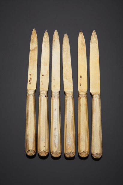 null Six couteaux à fruits en vermeil, modèle à filets.
Paris fin du XVIIIe siècle.
(un...