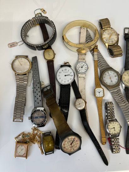 null Fort lot de montres, pour les poignets ou pour les sacs, montres-bracelets et,...