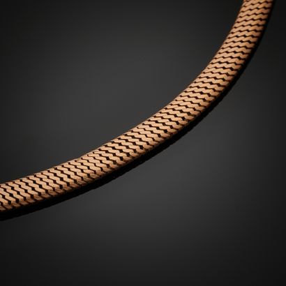 null Pink gold necklace called tubogaz (shocks).
French work of the 40s.
NET weight:...
