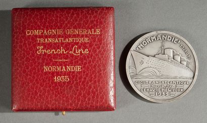 null PAQUEBOT NORMANDIE
COMPAGNIE GENERALE TRANSATLANTIQUE FRENCH LINE 1935
Médaille...