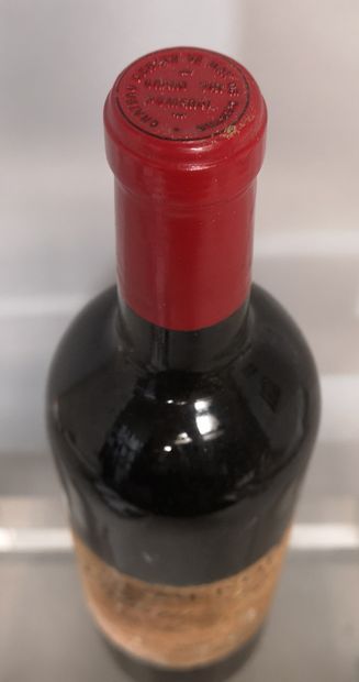 null 1 bouteille Château CERTAN - Pomerol 1998 Etiquette tachée et légèrement ab...