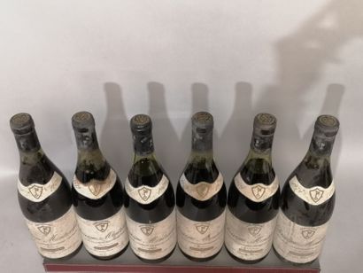 null 6 bouteilles CHASSAGNE MONTRACHET 1979 - MOMMESSIN Étiquettes tachées. Capsules...