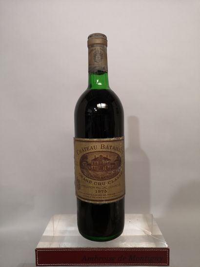 null 1 bouteille Château BATAILLEY - 5e Gcc Pauillac 1975 Etiquette légèrement abîmée....