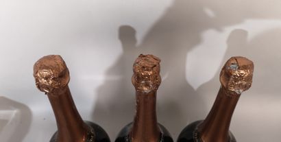 null 3 bouteilles CHAMPAGNE Laurent PERRIER Brut Rosé A VENDRE EN L'ETAT. Capsules...