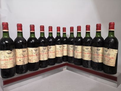 null 12 bouteilles Château CORBIN MICHOTTE - Saint Emilion Grand Cru 1975 Étiquettes...