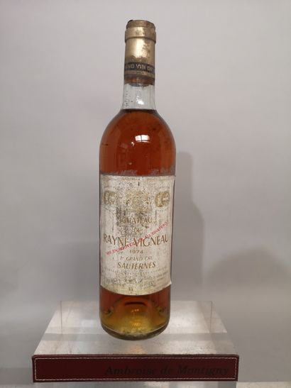 null 1 bouteille Château RAYNE-VIGNEAU - 1er Gcc Sauternes. 1974 Etiquette tachée...