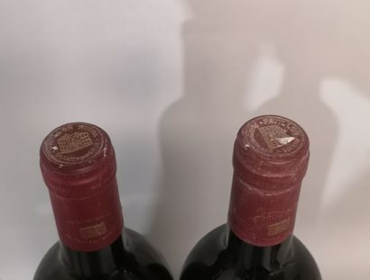 null 2 bouteilles PAVILLON ROUGE de Château MARGAUX - Margaux 1984 Étiquettes légèrement...