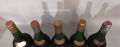 null 5 Flacons COGNAC Grande Champagne dont 4 VSOP et 1 Réserve A VENDRE EN L'ETAT...