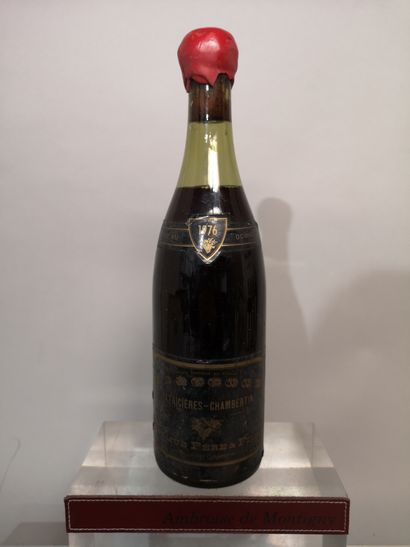null 1 bouteille LATRICIERES CHAMBERTIN 1976 - CAMUS Père & Fils Etiquette légèrement...