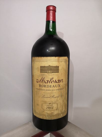 null 1 jéroboam MALESAN - Bordeaux 1985 Étiquette légèrement tachée. Niveau base...