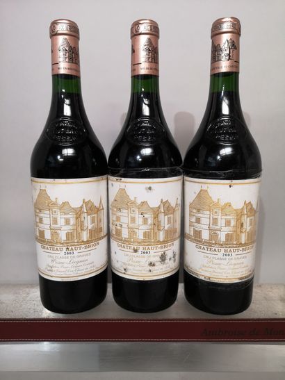 null 3 bouteilles Château HAUT BRION - 1er Gcc Pessac Lèognan 2003 Étiquettes légèrement...