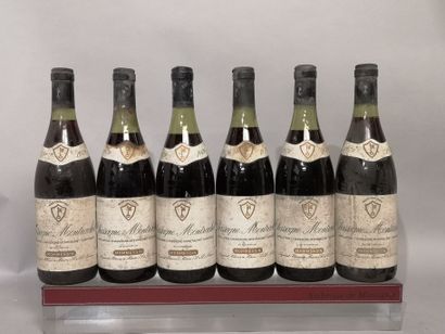 null 6 bouteilles CHASSAGNE MONTRACHET 1979 - MOMMESSIN Étiquettes tachées. Capsules...