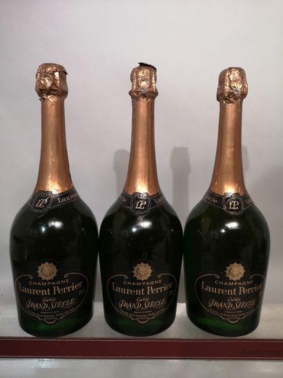 null 3 bouteilles CHAMPAGNE Laurent PERRIER "Cuvée Grand Siècle" A VENDRE EN L'E...