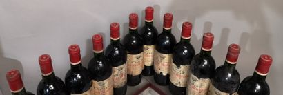 null 12 bouteilles Château CORBIN MICHOTTE - Saint Emilion Grand Cru 1983 Étiquettes...
