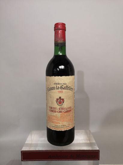 null 1 bouteille Château CANON LA GAFFELIERE - Gcc de Saint Emilion 1983 Etiquette...