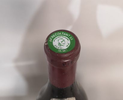 null 1 bouteille CHÂTEAUNEUF du PAPE 2001 Domaine VIEUX TELEGRAPHE Etiquette abî...