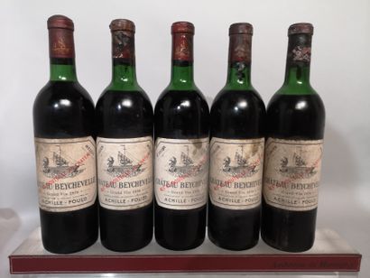 null 5 bouteilles Château BEYCHEVELLE - 4e Gcc Médoc 1970 Étiquettes tachées. 1 base...