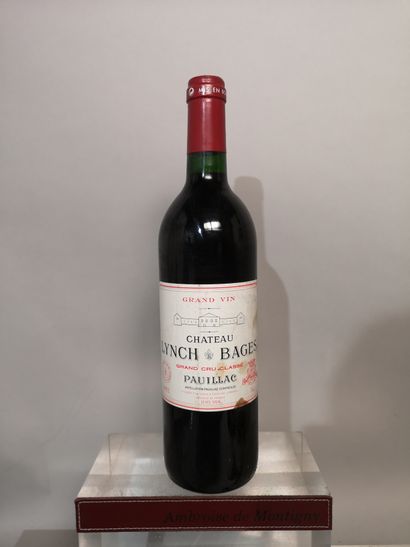 null 1 bouteille Château LYNCH BAGES - 5e Gcc Pauillac. 1992 Etiquette légèrement...
