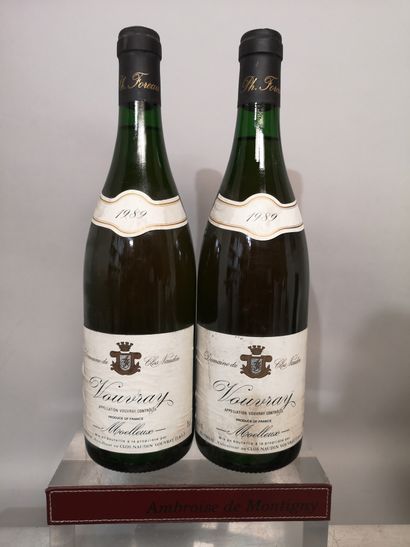 null 2 bouteilles VOUVRAY Moelleux - CLOS NAUDIN 1989 Étiquettes légèrement tachées...