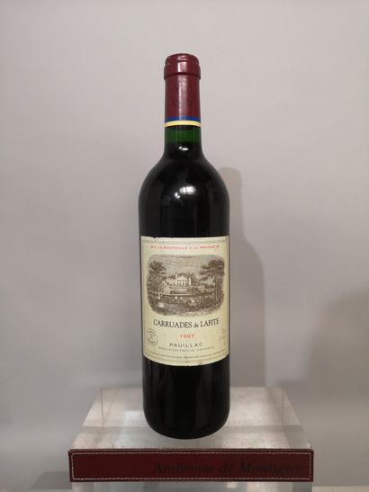 null 1 bouteille CARRUADES de Ch. LAFITE - Pauillac 1997 Étiquette légèrement ta...