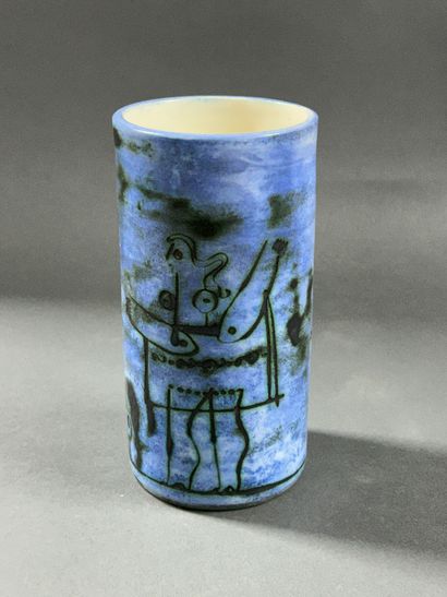 null Jacques BLIN (1920 - 1995)
GOBELET cylindrique en céramique émaillée bleue à...