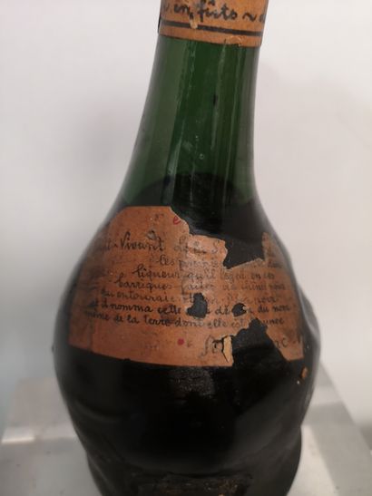 null 1 bottle ARMAGNAC SAINT VIVANT of the years 1970 Label damaged.