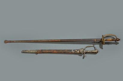 Deux épées en bronze
Epoque XIXe siècle.
L....