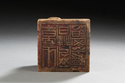 Chine, époque Qing Cachet/sceau de fonctionnaire de forme quadrangulaire en stéatite...