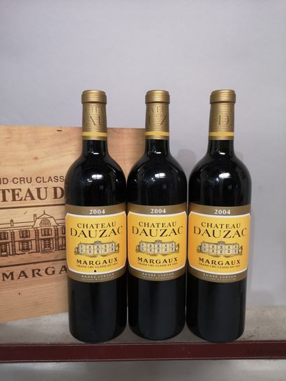 null 3 bouteilles Château DAUZAC - 5ème Gcc Margaux 2004 En caisse bois.
