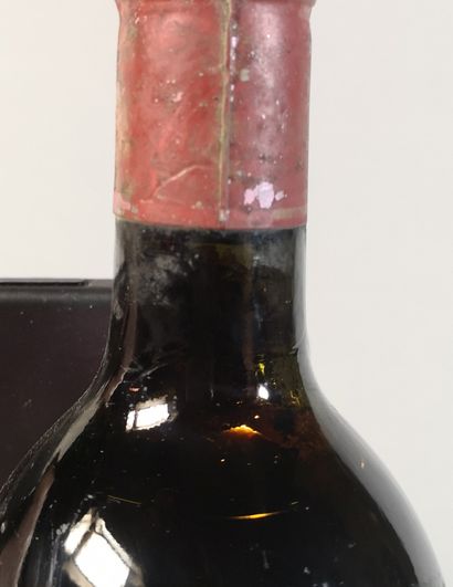 null 1 bottle Château COS D'ESTOURNEL - 2nd Gcc Saint Estèphe 1948 Ets. Nicolas Stained...