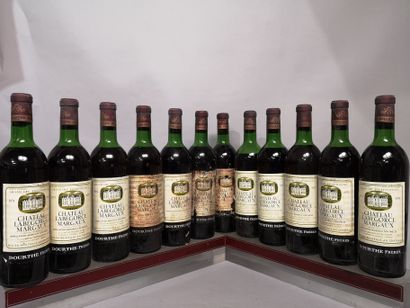 null 12 bouteilles Château LABEGORCE - Margaux 1971 Etiquettes tachées et abîmées....