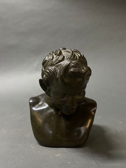 Buste de Faune
Bronze à patine brune
XIXème...